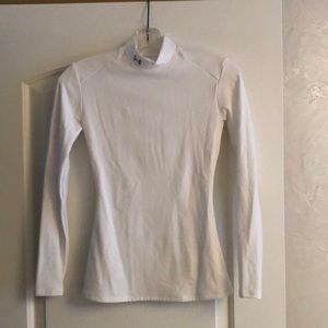 Nwot under armour mock turtleneck